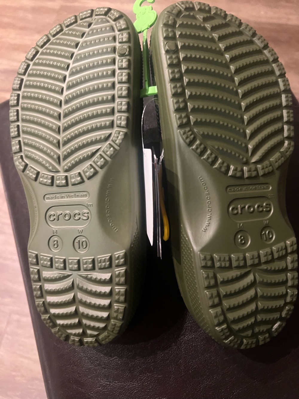 CROCS Black & Yellow US Army Clogs - Picture 4 of 4